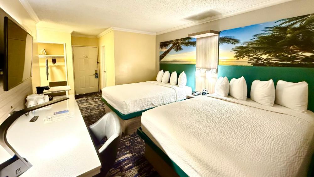Room with Two Double Beds - Non-Smoking interior