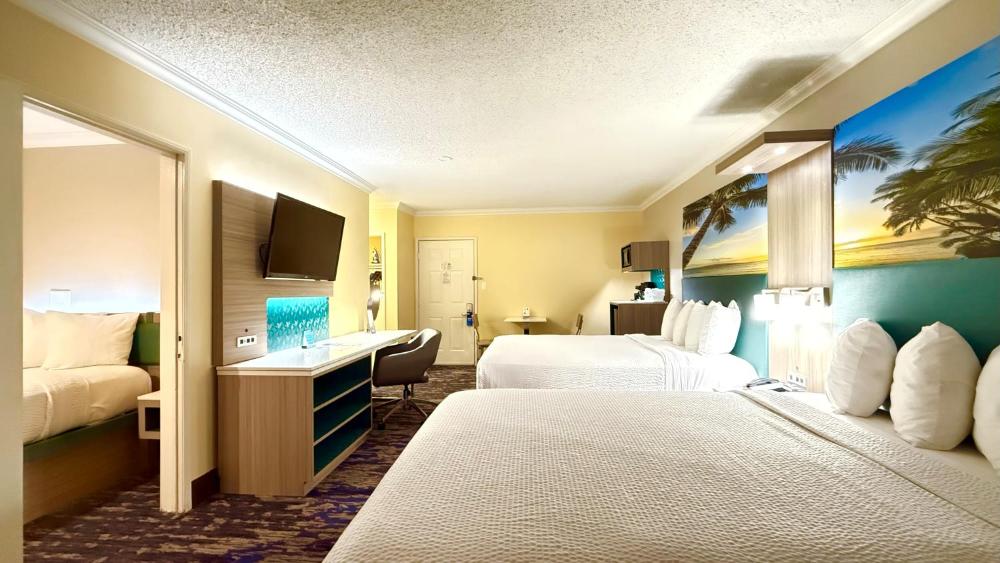 One-Bedroom Suite - Smoking interior